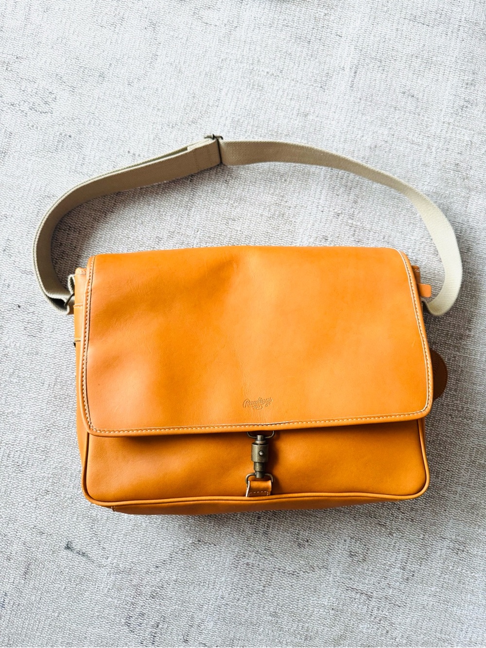 Rare Rawlings leather coaches messenger bag by Gian Paolo Lombardo
